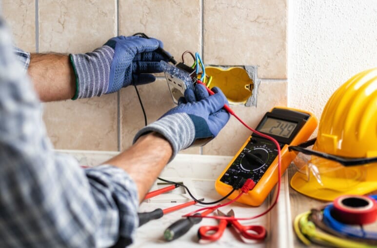 importance of emergency electricians